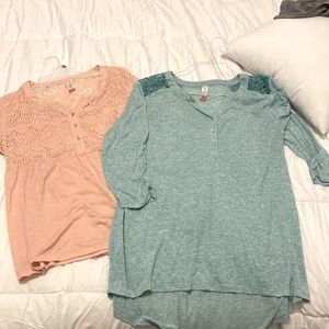 Womens XL shirts (2)